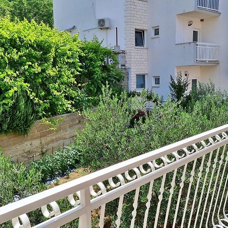 Apartments Mandalinic Omiš Екстериор снимка