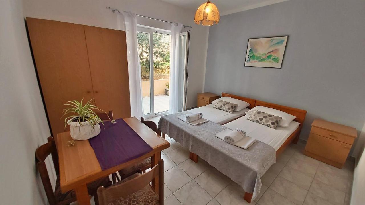 Apartments Mandalinic Omiš Екстериор снимка
