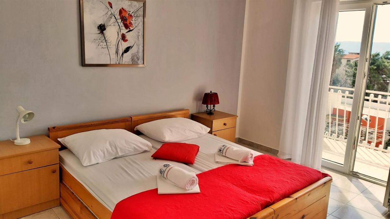Apartments Mandalinic Omiš Екстериор снимка