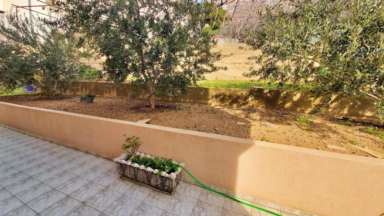 Apartments Mandalinic Omiš Екстериор снимка