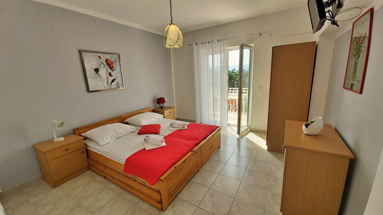Apartments Mandalinic Omiš Екстериор снимка