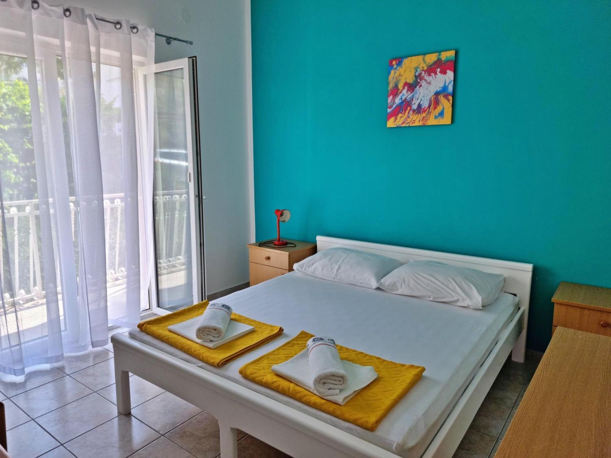 Apartments Mandalinic Omiš Екстериор снимка