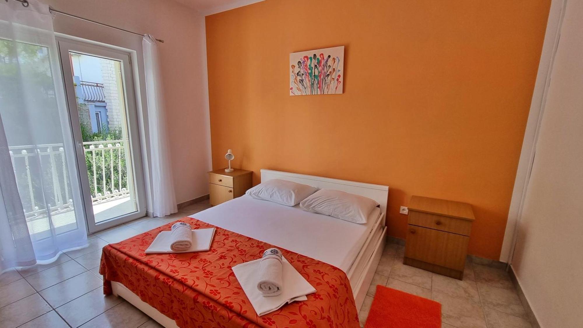 Apartments Mandalinic Omiš Екстериор снимка